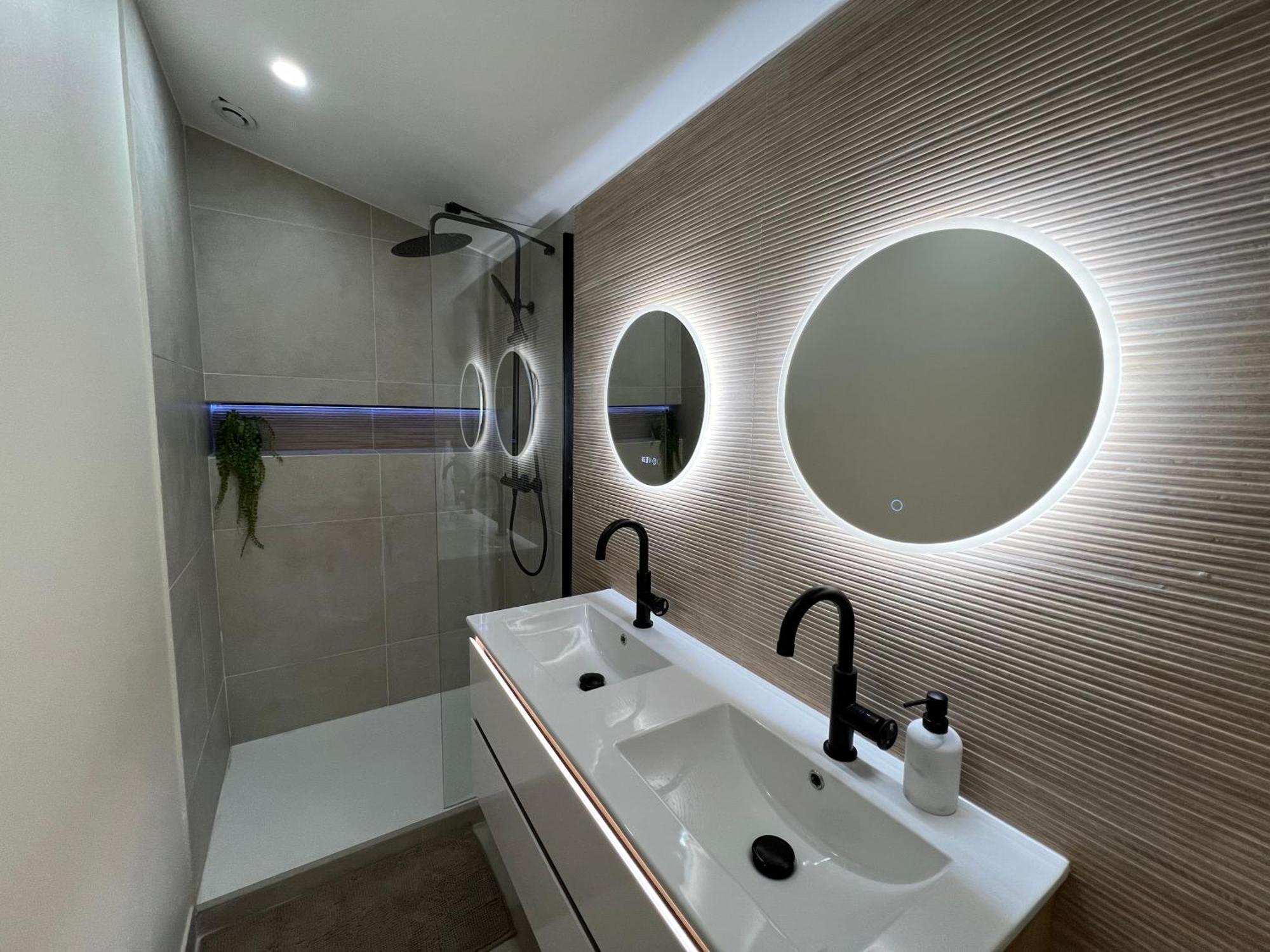 Les Pierres Dorees - Moderne & Confort La Roche-sur-Yon Ngoại thất bức ảnh